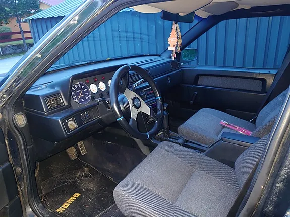 Chevrolet Suburban 1980 photo 4