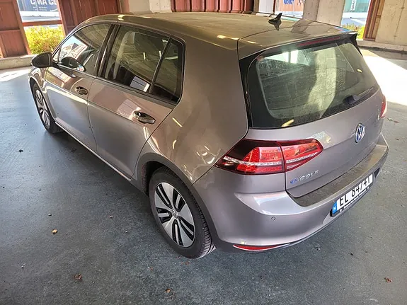 Volkswagen E-Golf 2016 photo 3