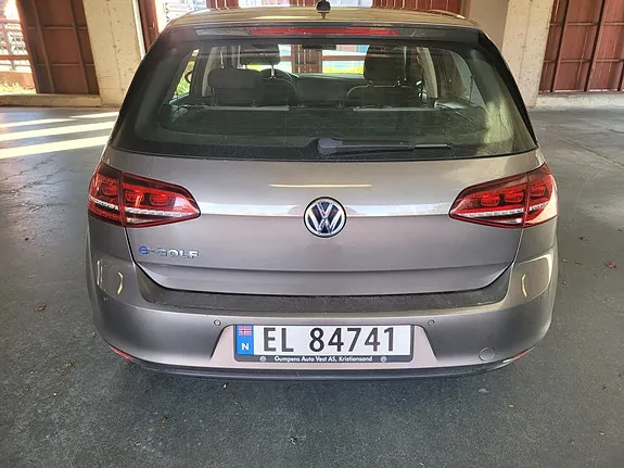 Volkswagen E-Golf 2016 photo 4