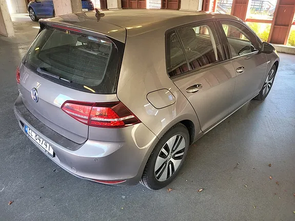 Volkswagen E-Golf 2016 photo 5