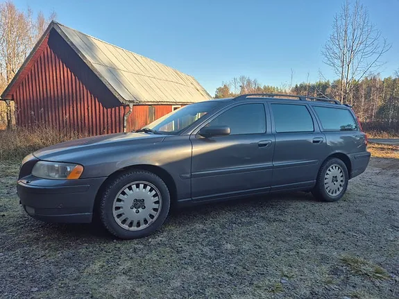 Volvo V70 2005 photo 2