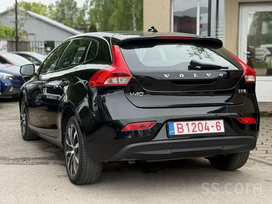 Volvo V40 2019 photo 3