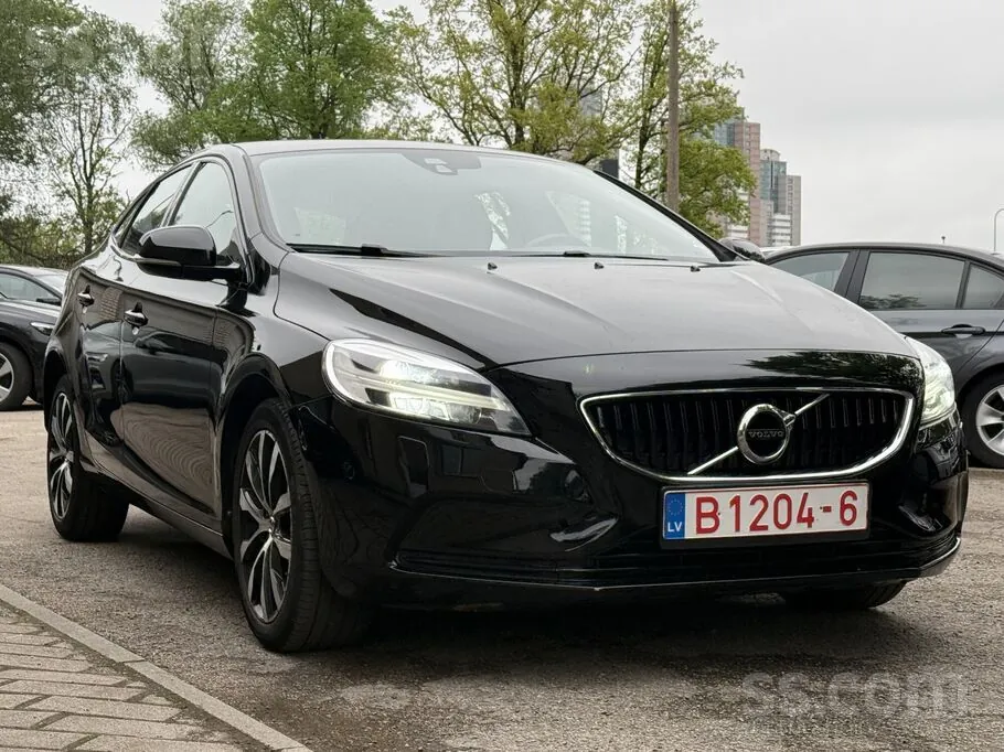 Volvo V40