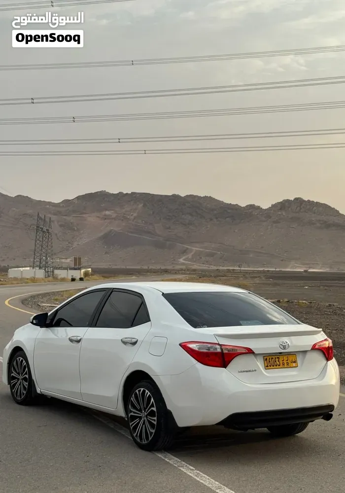 Toyota Corolla 2017 photo 2
