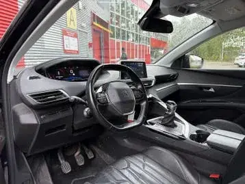 Peugeot 5008 2019 photo 3