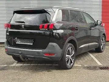 Peugeot 5008 2019 photo 2
