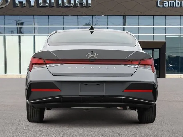 Hyundai Elantra 2026 photo 5