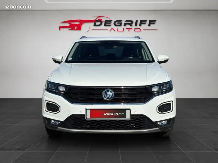 Volkswagen T-Roc 2018 photo 2