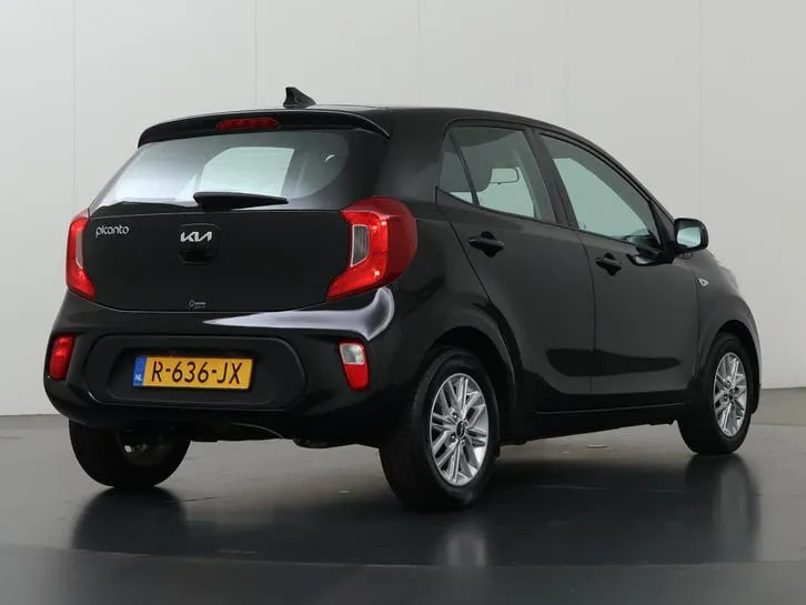 Kia Picanto 2022 photo 2