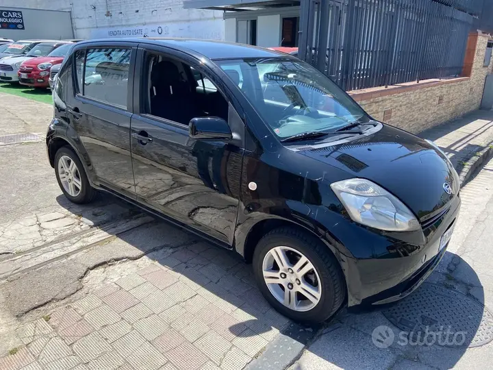 Daihatsu Sirion 2012 photo 3