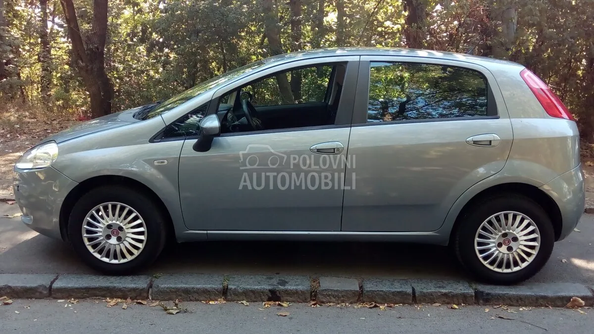 Fiat Punto 2009 photo 3
