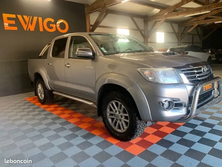 Toyota Hilux 2015 photo 4