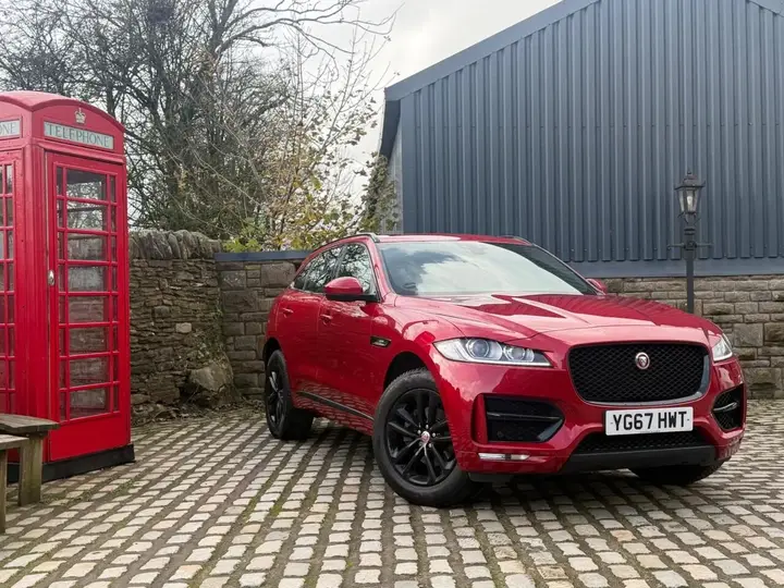 Jaguar F-Pace