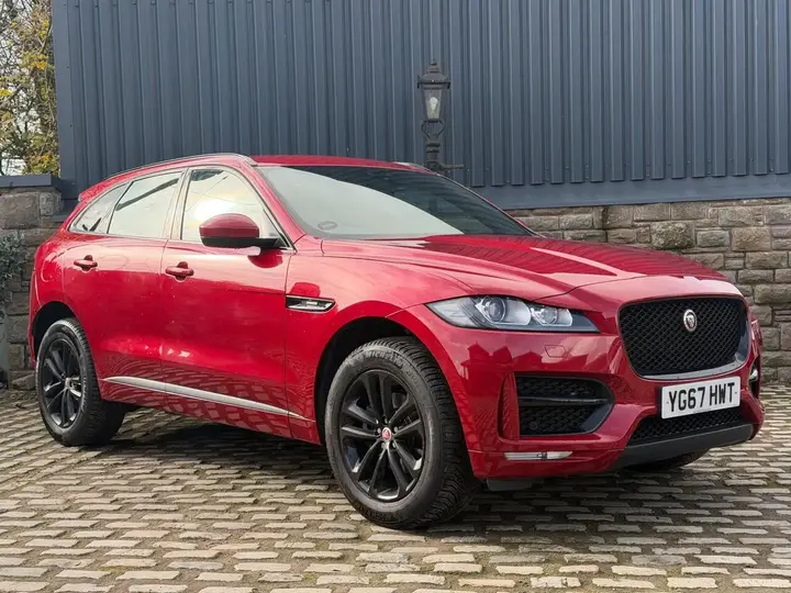 Jaguar F-Pace 2017 photo 5