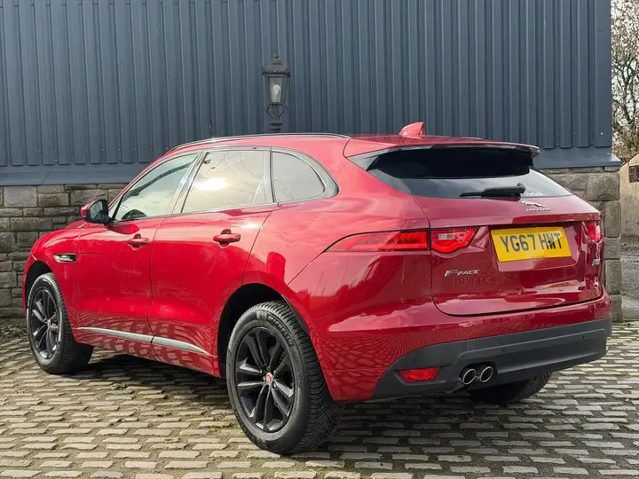 Jaguar F-Pace 2017 photo 4
