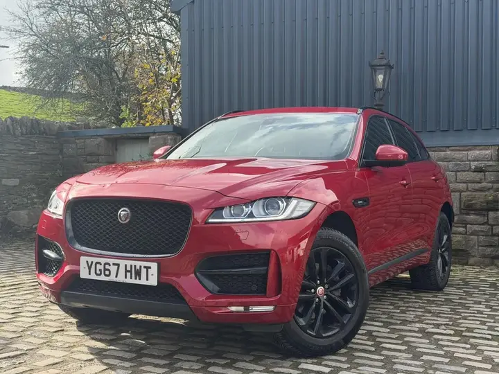 Jaguar F-Pace 2017 photo 3