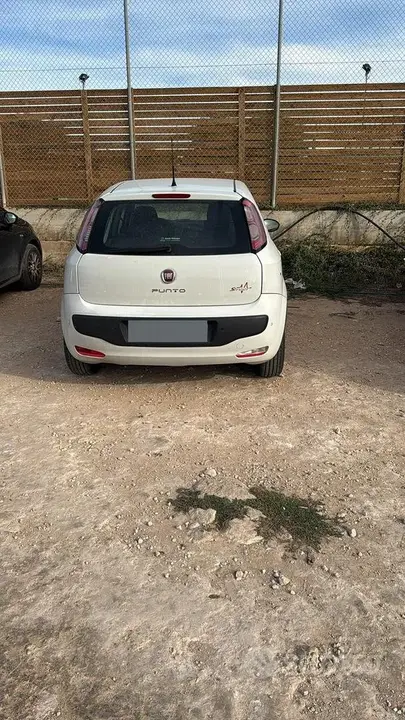 Fiat Punto Evo 2025 photo 2