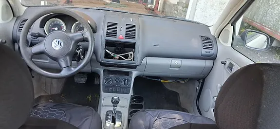 Volkswagen Polo 2000 photo 3