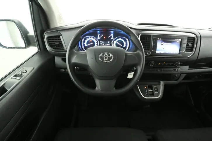 Toyota Proace 2024 photo 2