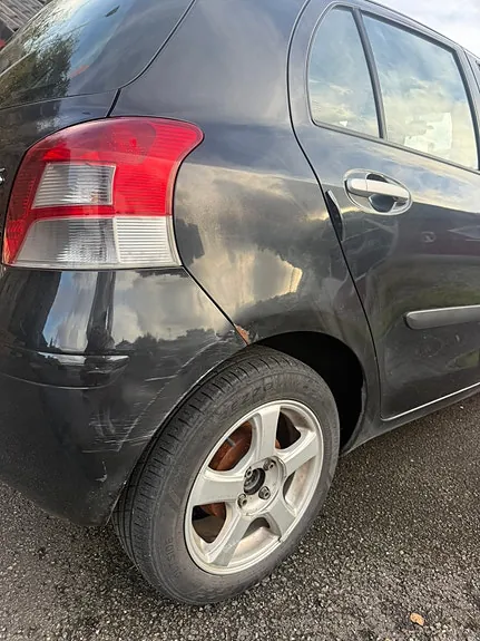 Toyota Yaris 2011 photo 5