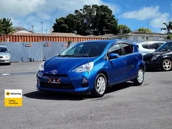 Toyota Aqua 2014 photo 4