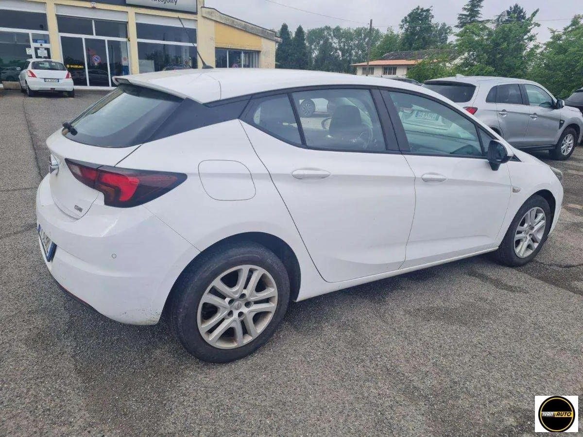 Opel Astra 2017 photo 4