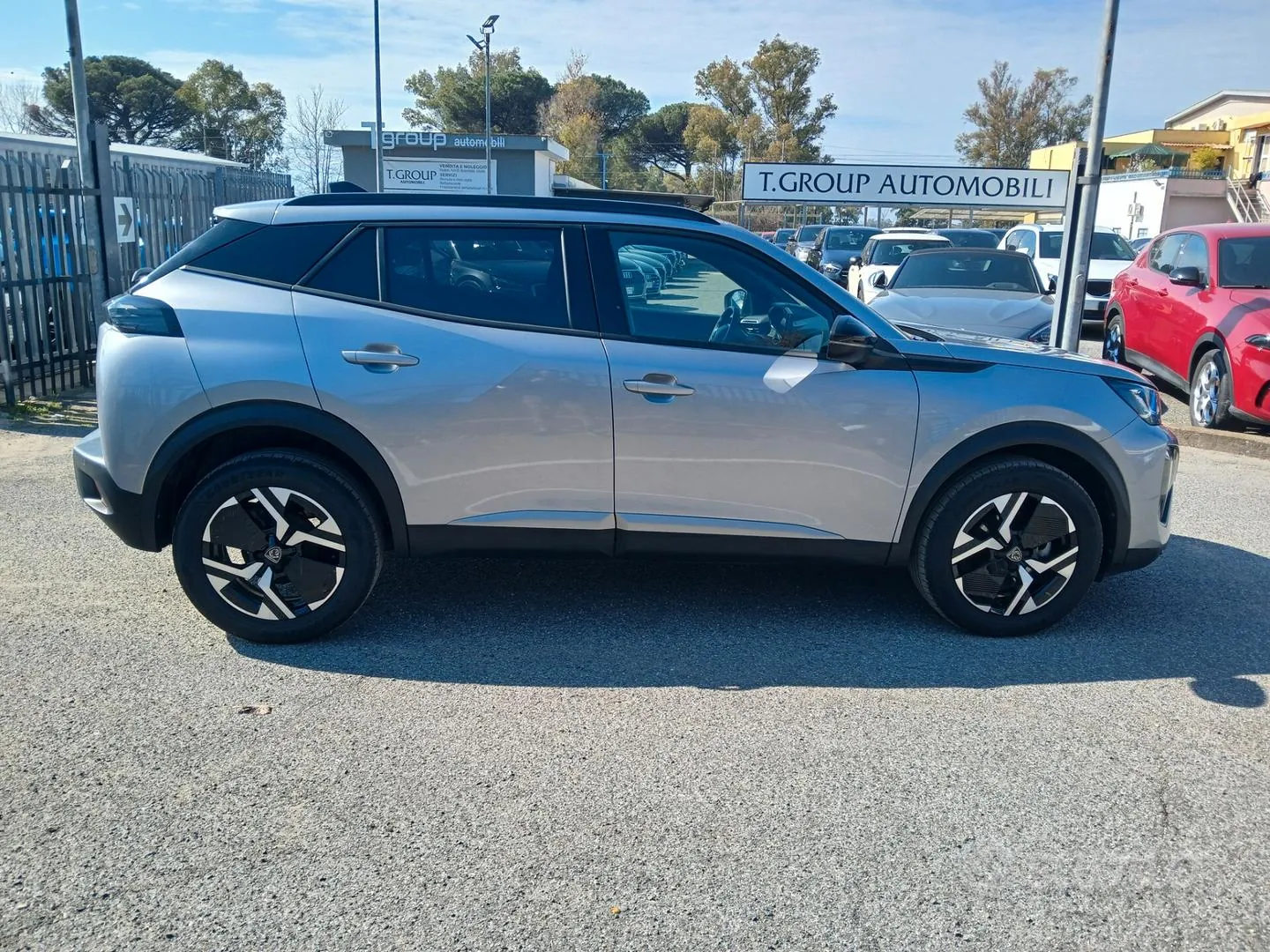 Peugeot 2008 2024 photo 4