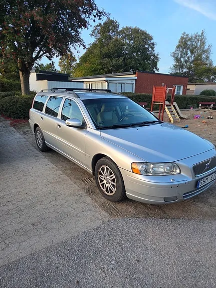 Volvo V70 2008 photo 2