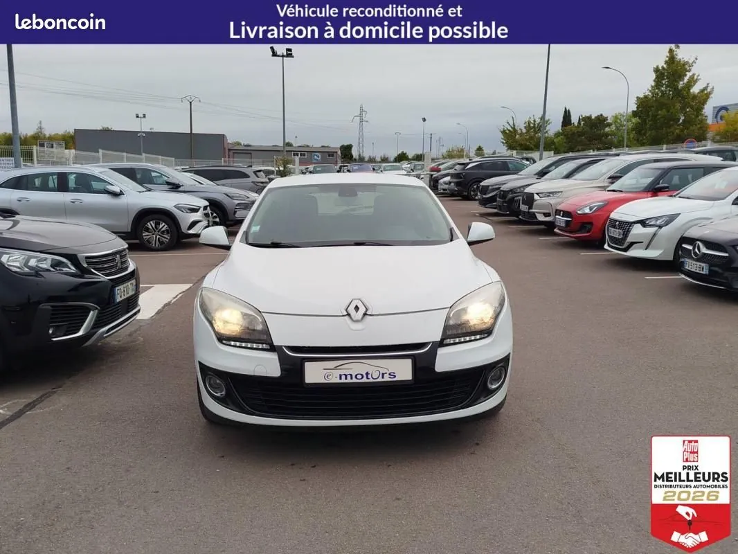 Renault Megane 2013 photo 2