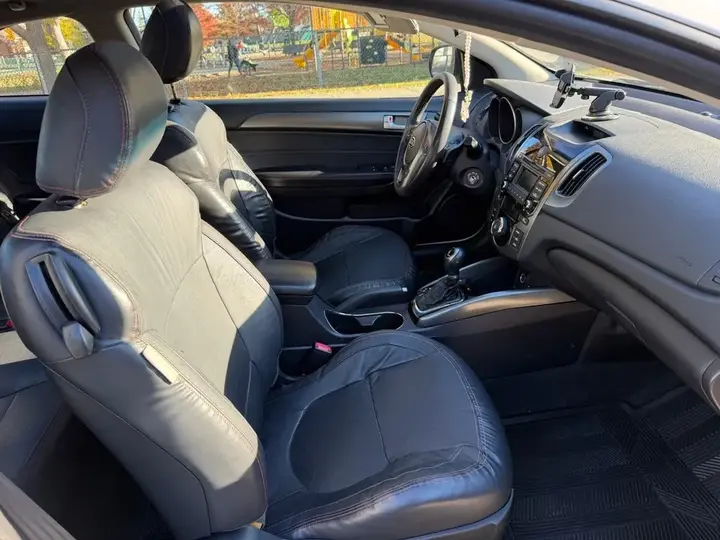 Kia Forte 2012 photo 5