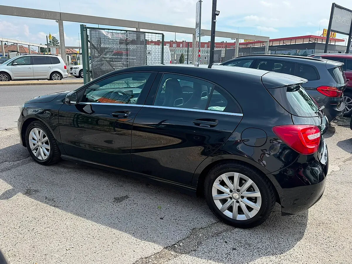 Mercedes-Benz A-Class 2015 photo 2