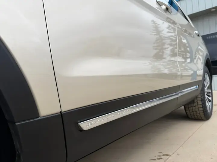 Ford Explorer 2017 photo 4