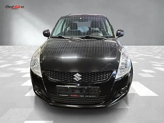 Suzuki Swift 2013 photo 2