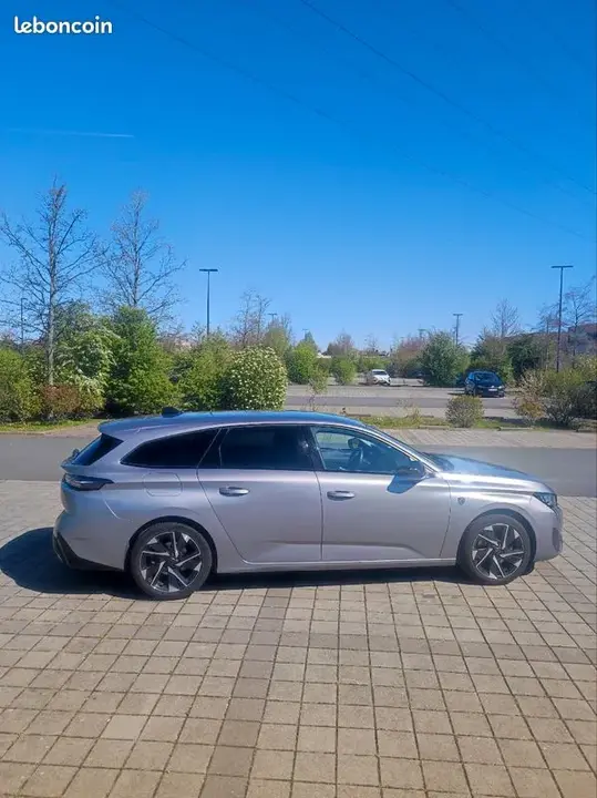 Peugeot 308 2022 photo 2