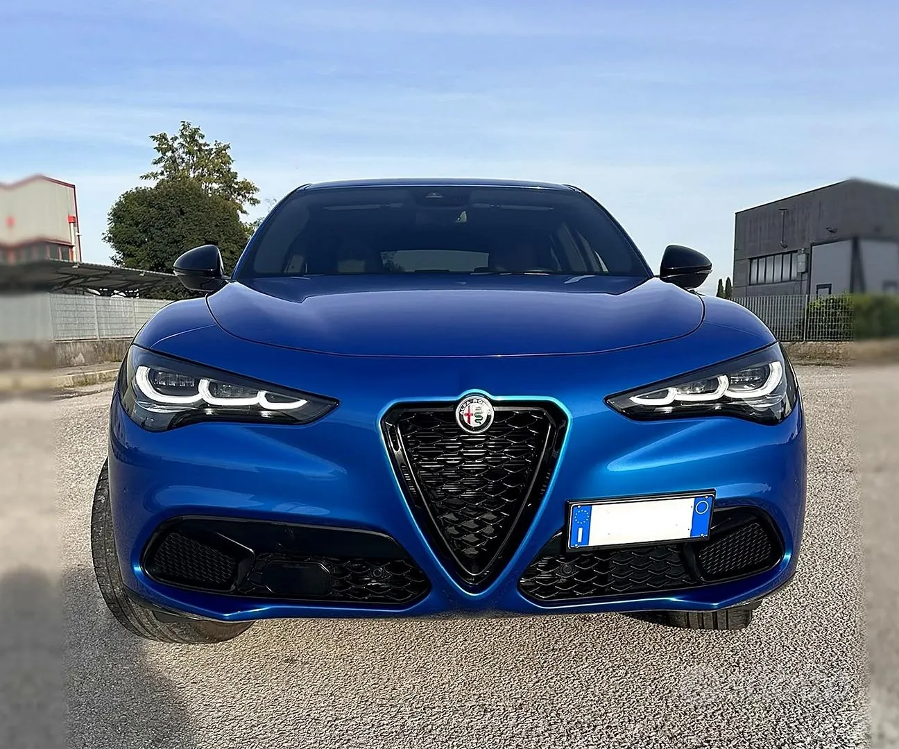 Alfa Romeo Stelvio 2023 photo 2