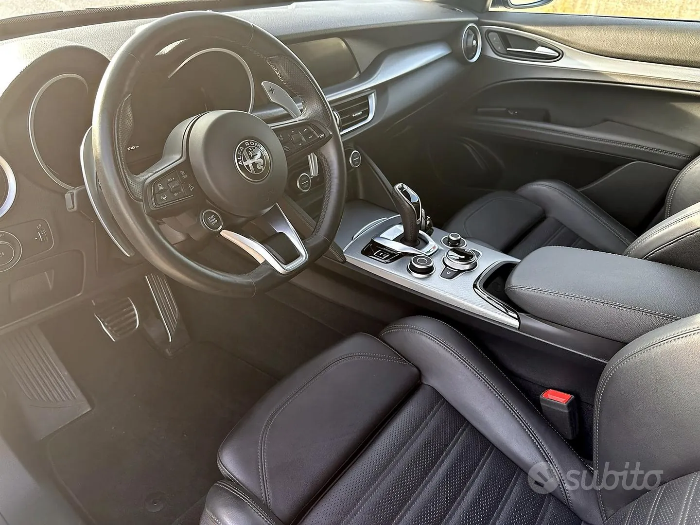Alfa Romeo Stelvio 2023 photo 4