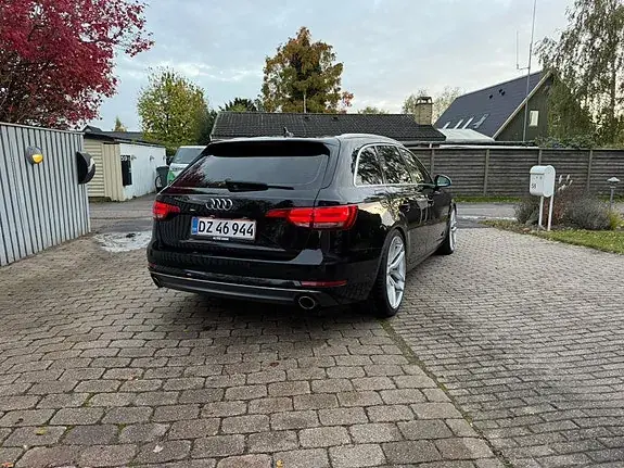 Audi A4 2017 photo 2