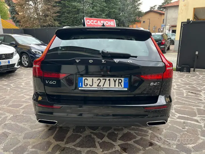 Volvo V60 Cross Country 2022 photo 3