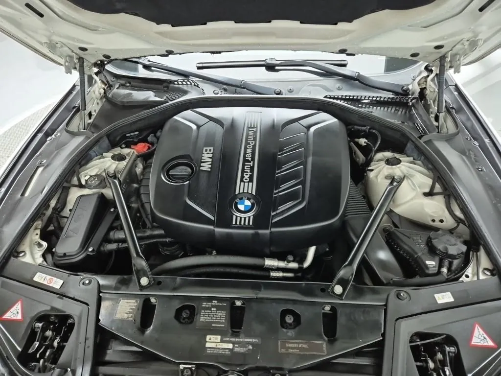 BMW 5 Series 2013 photo 5