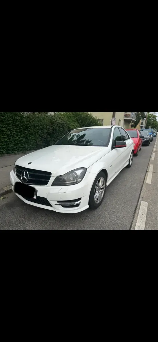 Mercedes-Benz C-Class 2013 photo 3
