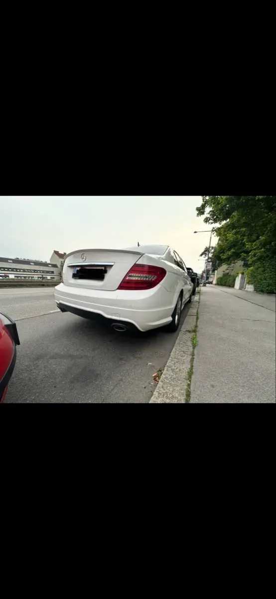 Mercedes-Benz C-Class 2013 photo 2