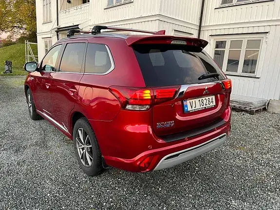 Mitsubishi Outlander 2020 photo 2