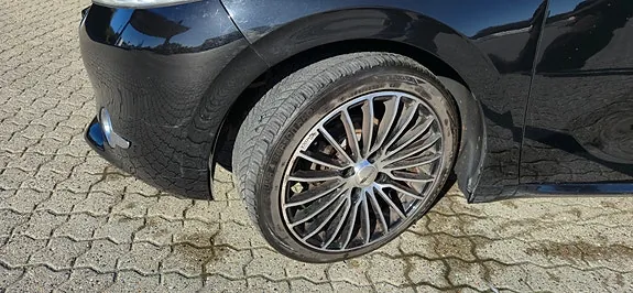 Peugeot 208 2012 photo 5