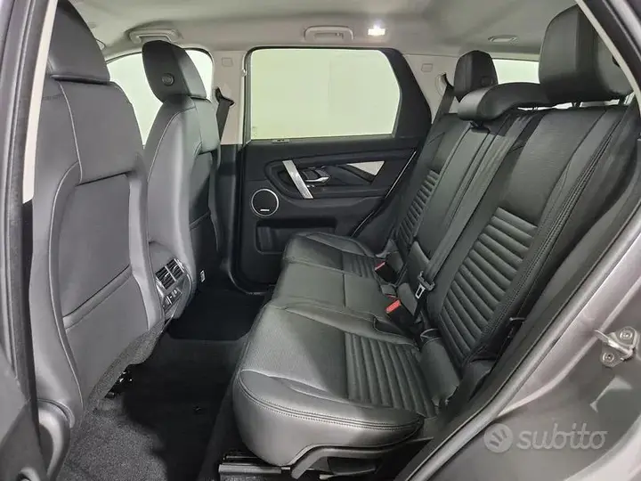Land Rover Discovery Sport 2022 photo 5