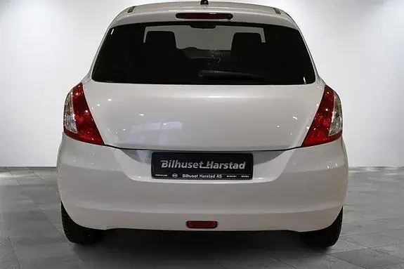 Suzuki Swift 2011 photo 4