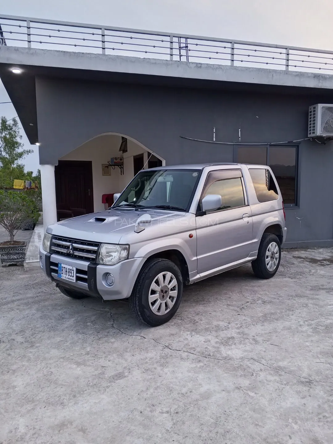 Mitsubishi Pajero Mini