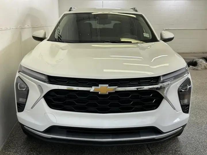 Chevrolet Trax 2025 photo 2
