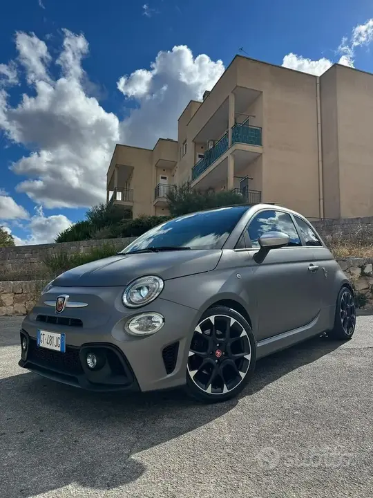 Fiat 500 Abarth 2019 photo 4