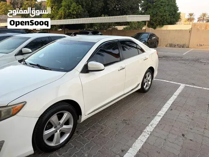 Toyota Camry 2015 photo 2