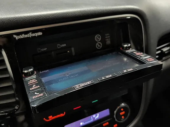 Mitsubishi Outlander 2017 photo 4